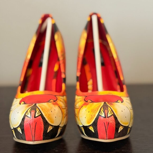 ! NWT - In Box - Iron Fist Tiger's Eye Closed Toed Platform Heels ! - Picture 1 of 6